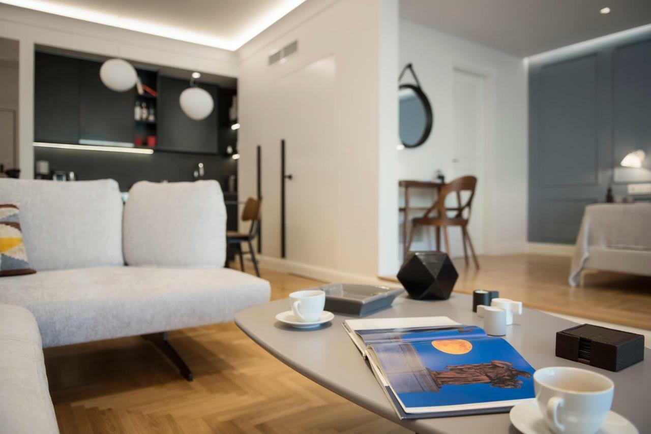 Chic Central Athens Apartment At Mavilli Sq. מראה חיצוני תמונה